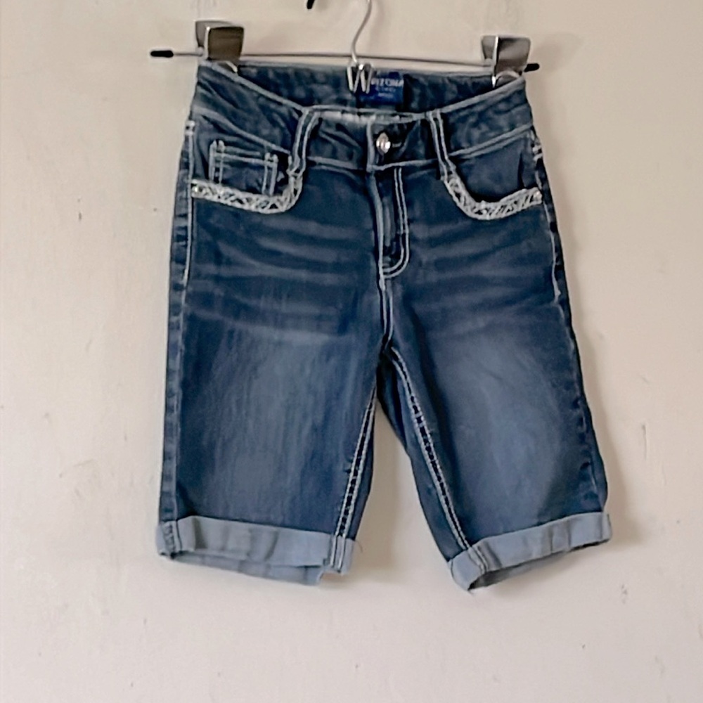 Arizona Jean Co. kids shorts. 8